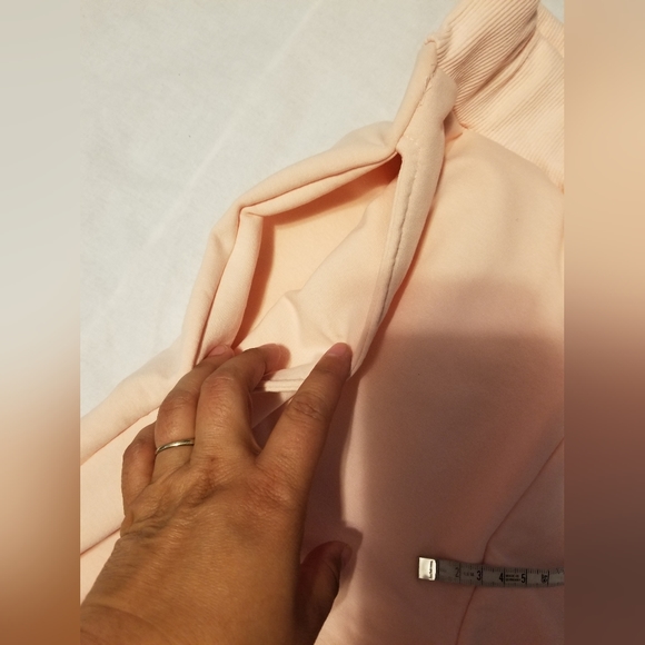 NWT Nasty Gal Collection Cream Crooped Sweateshirt and Joggers Set Size M - Picture 13 of 16